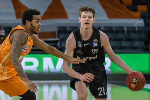 材料基础上 材料基础上