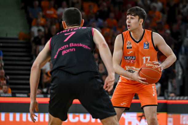 他一直在寻 他一直在寻