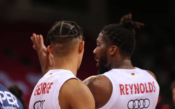 比赛中脱颖 比赛中脱颖