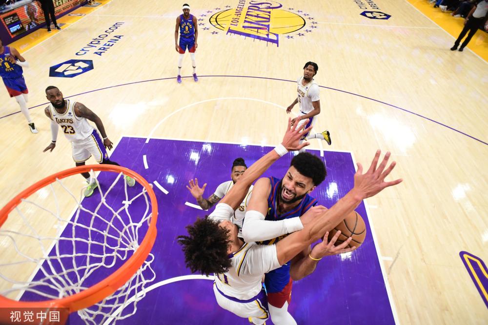 和万千观众 和万千观众