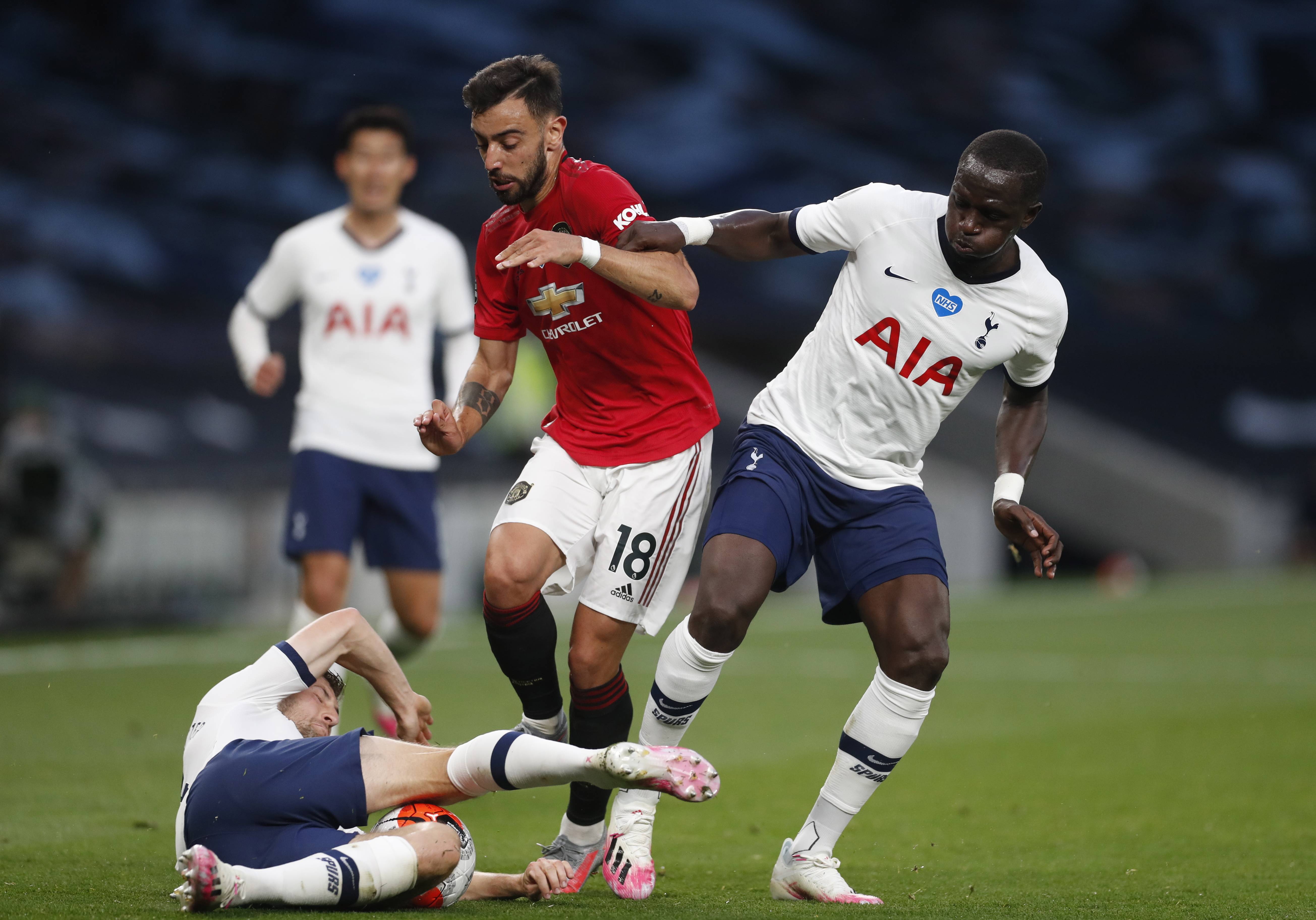 他一直扮演 他一直扮演